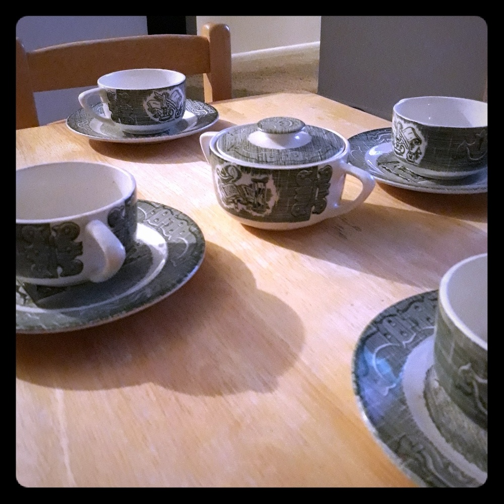 Willow China Set